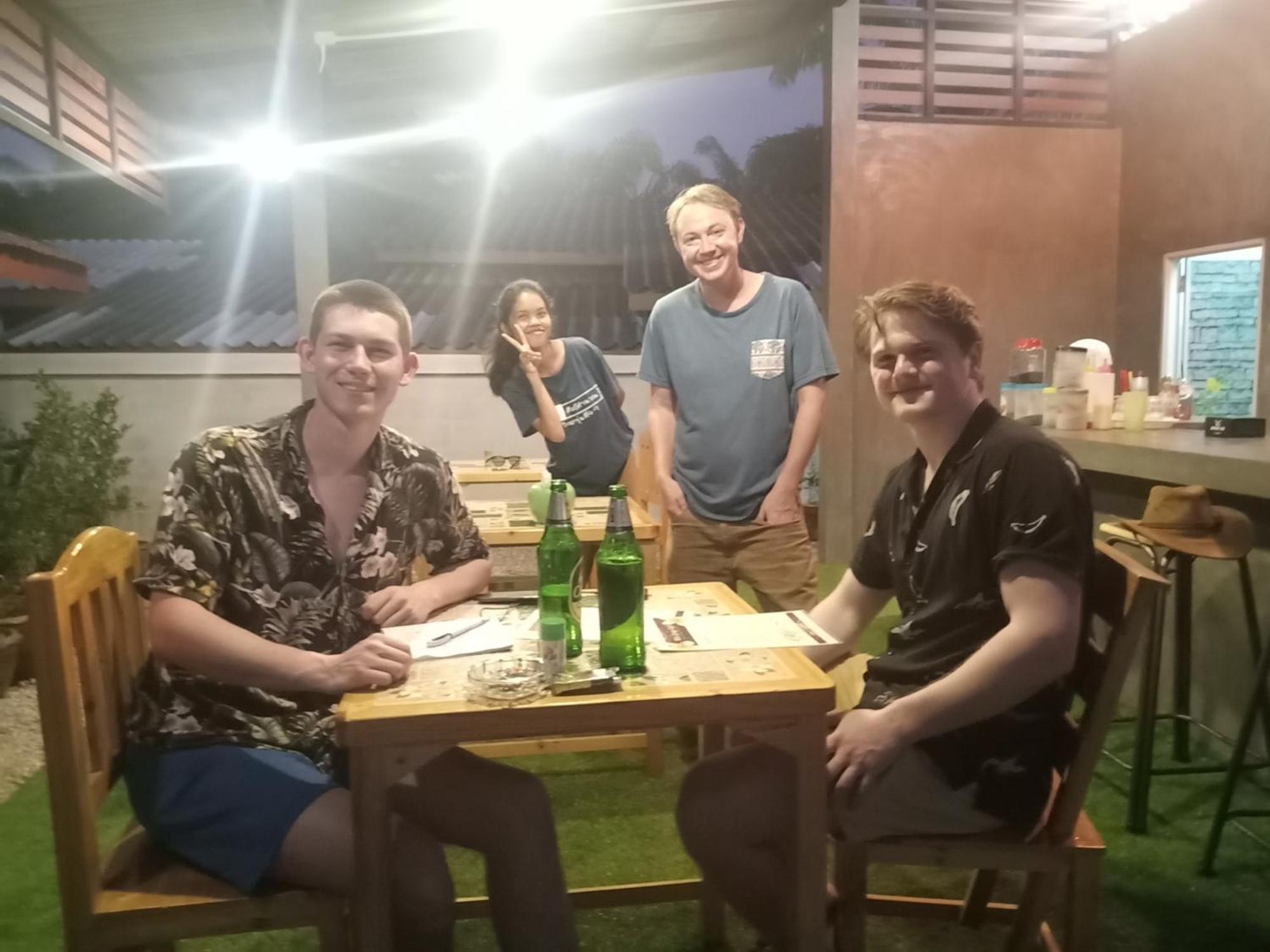 Win Gray Homestay Resort Pathiu Værelse billede